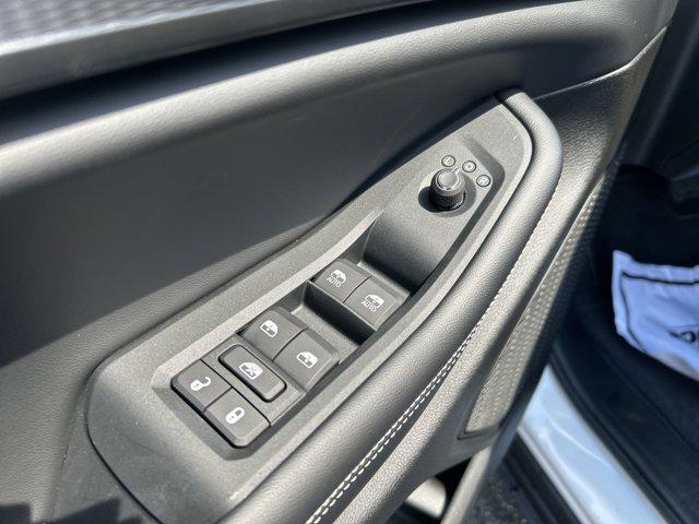 new 2025 Jeep Grand Cherokee car, priced at $40,163