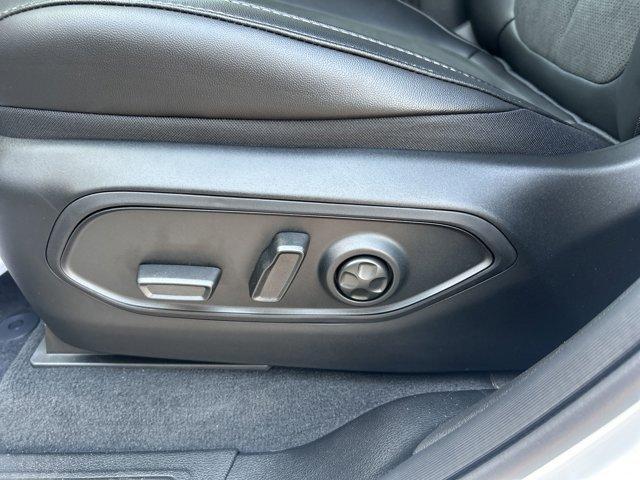 new 2025 Jeep Grand Cherokee car, priced at $40,163