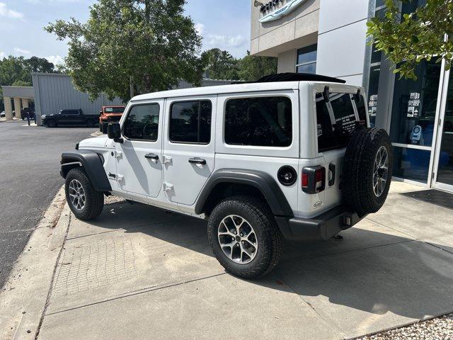 new 2025 Jeep Wrangler car, priced at $45,659