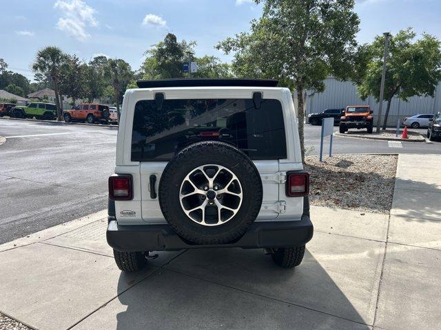 new 2025 Jeep Wrangler car, priced at $45,659