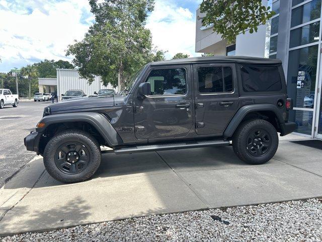 new 2025 Jeep Wrangler car, priced at $41,049