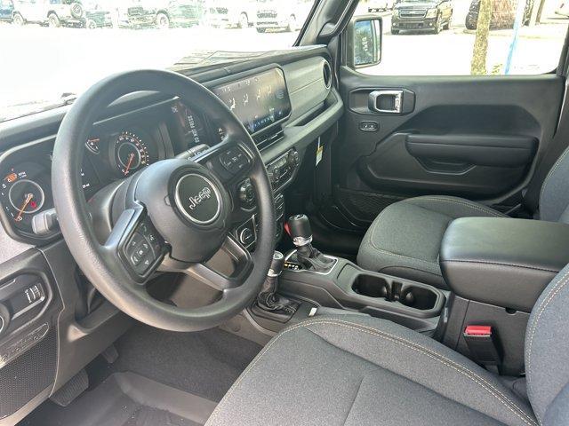 new 2025 Jeep Wrangler car, priced at $41,049