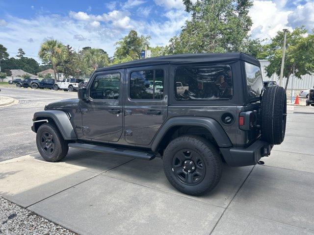 new 2025 Jeep Wrangler car, priced at $41,049