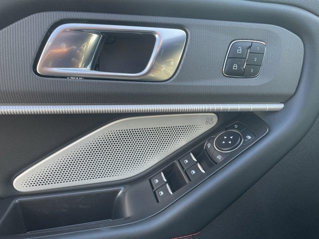 new 2025 Ford Explorer car, priced at $55,878