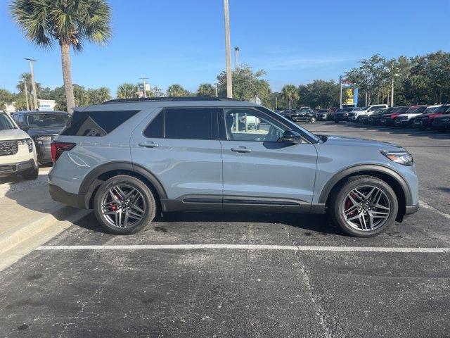 new 2025 Ford Explorer car, priced at $55,878