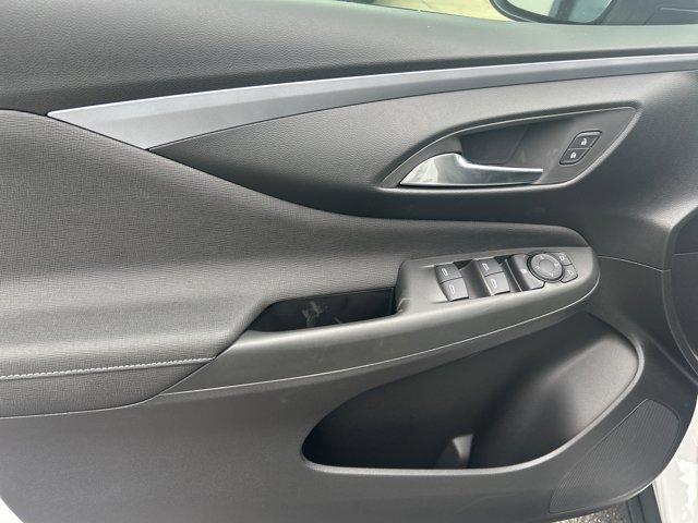new 2025 Buick Envista car, priced at $25,290