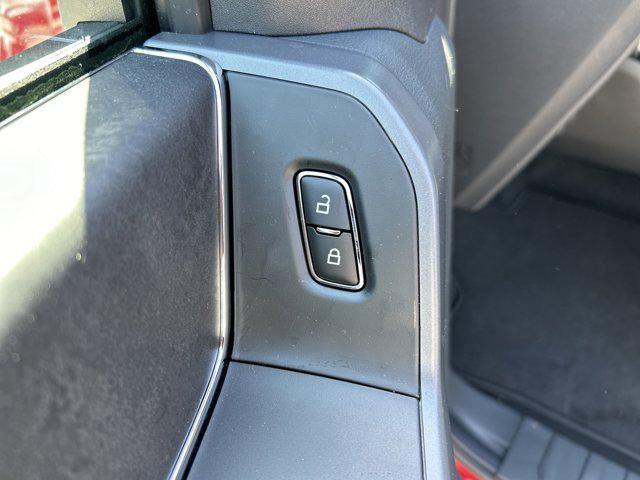 new 2025 Ford F-150 car, priced at $50,520