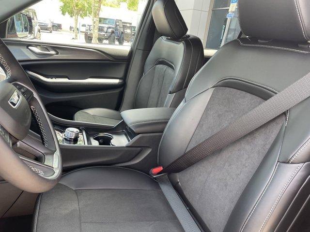 new 2025 Jeep Grand Cherokee L car, priced at $40,190
