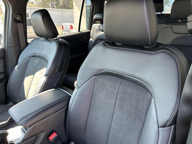 new 2025 Jeep Grand Cherokee L car, priced at $41,535