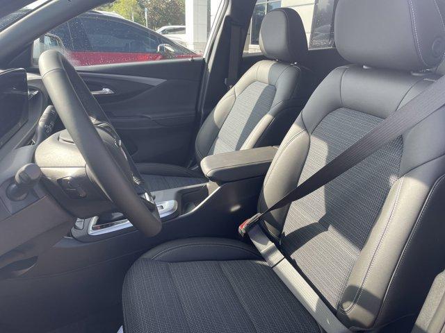 new 2025 Buick Envista car, priced at $23,733