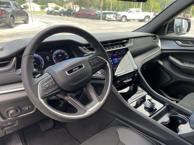 new 2025 Jeep Grand Cherokee car, priced at $40,163