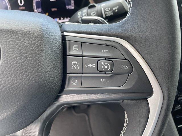 new 2025 Jeep Grand Cherokee car, priced at $40,163