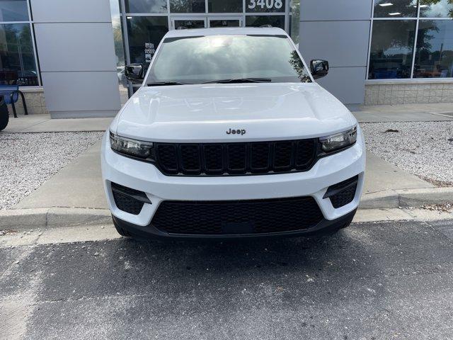 new 2025 Jeep Grand Cherokee car, priced at $40,163