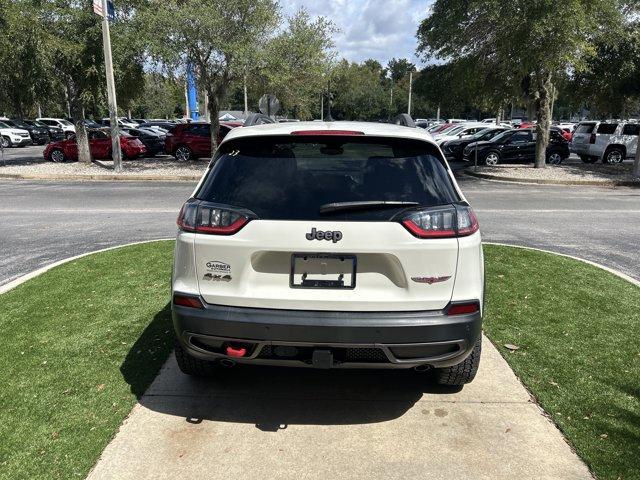 used 2019 Jeep Cherokee car, priced at $23,426