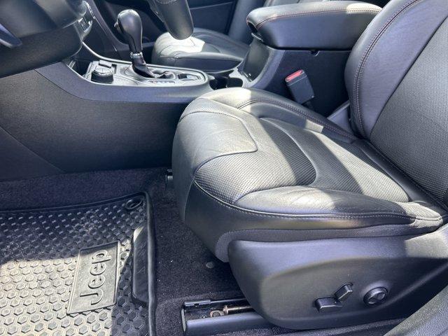 used 2019 Jeep Cherokee car, priced at $23,426
