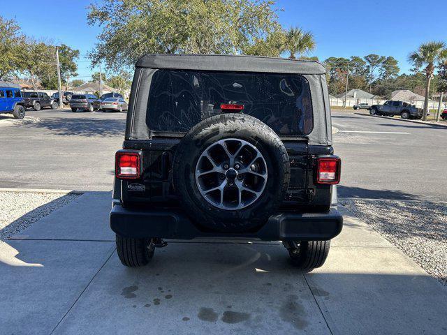new 2025 Jeep Wrangler car, priced at $43,009