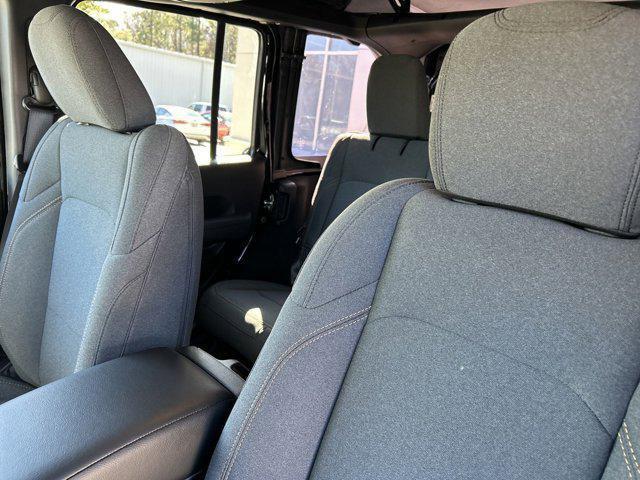 new 2025 Jeep Wrangler car, priced at $43,009