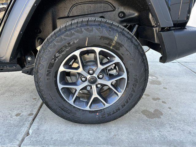new 2025 Jeep Wrangler car, priced at $43,009