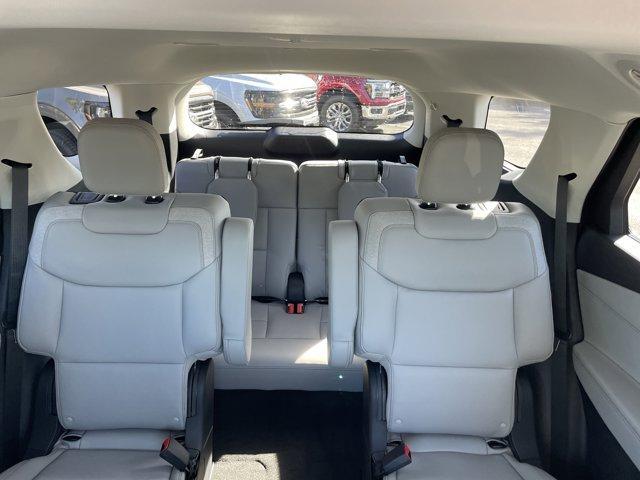 new 2025 Ford Explorer car, priced at $42,084