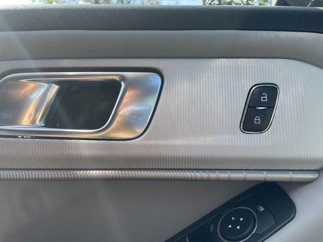 new 2025 Ford Explorer car, priced at $42,084