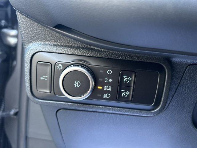 new 2025 Ford Explorer car, priced at $45,999