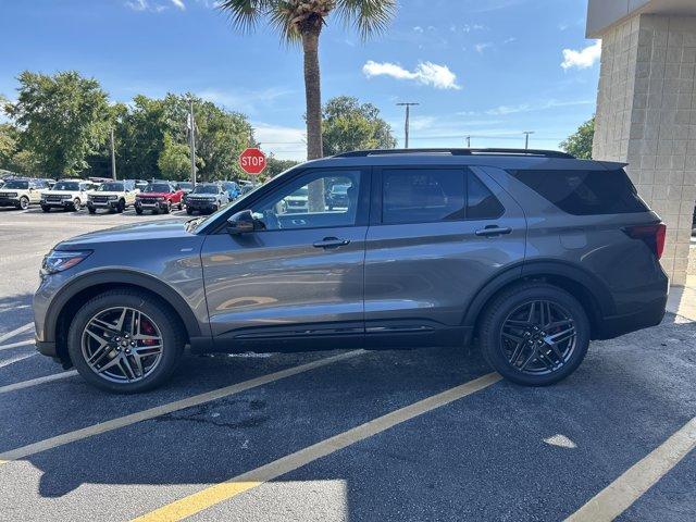 new 2025 Ford Explorer car, priced at $45,999
