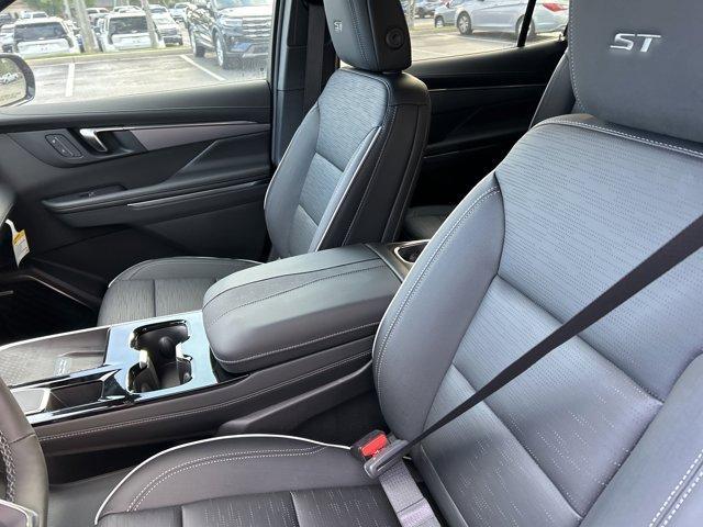 new 2025 Buick Enclave car, priced at $45,761
