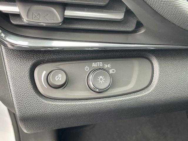 new 2025 Buick Envista car, priced at $26,185