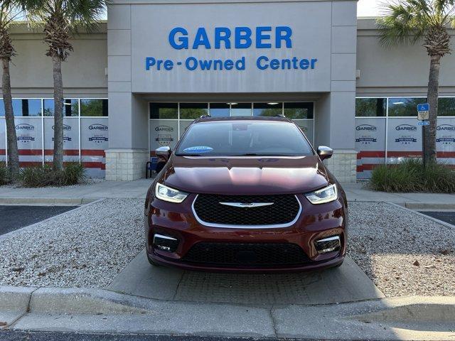 used 2022 Chrysler Pacifica car, priced at $41,451