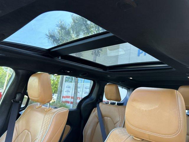 used 2022 Chrysler Pacifica car, priced at $41,451