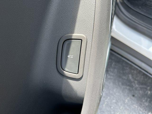 new 2025 GMC Acadia car, priced at $45,271