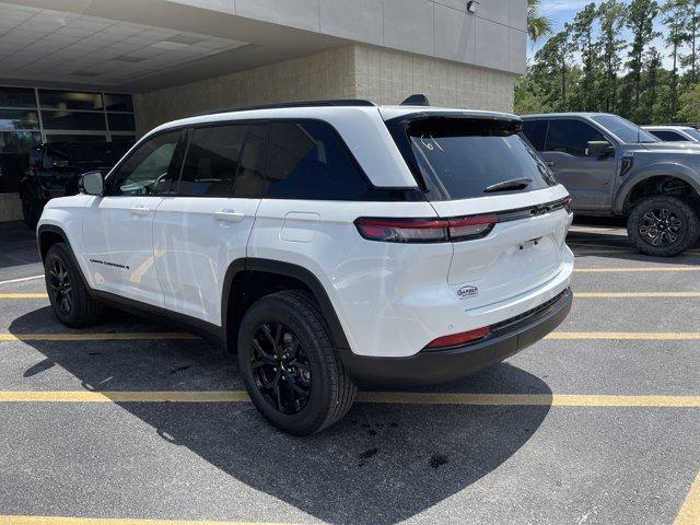 new 2025 Jeep Grand Cherokee car, priced at $37,913