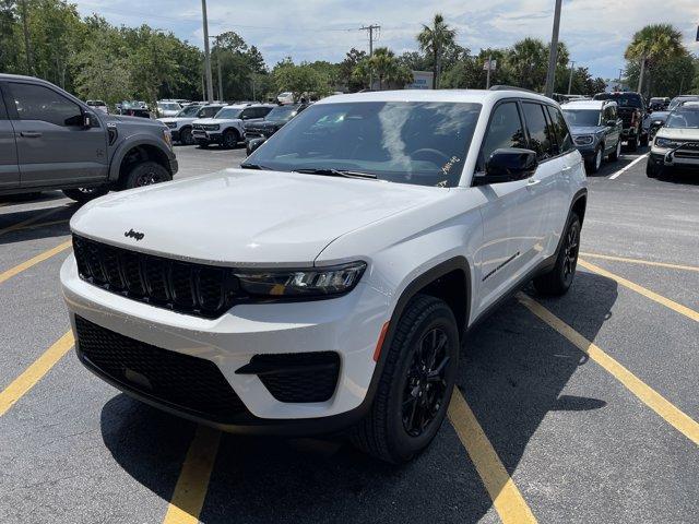 new 2025 Jeep Grand Cherokee car, priced at $37,913
