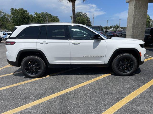 new 2025 Jeep Grand Cherokee car, priced at $37,913