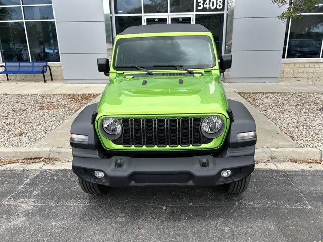 new 2025 Jeep Wrangler car, priced at $41,552