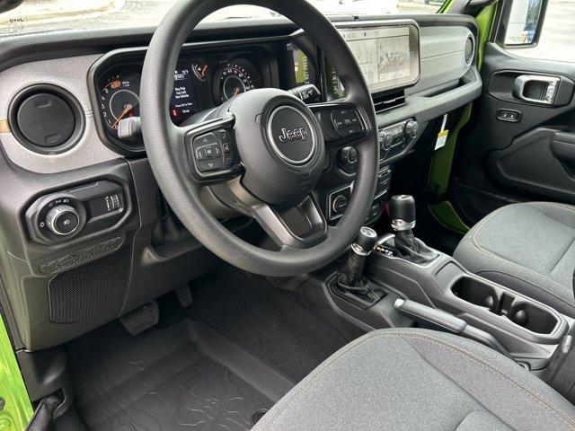 new 2025 Jeep Wrangler car, priced at $41,552