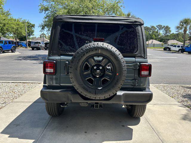 new 2025 Jeep Wrangler car, priced at $41,552