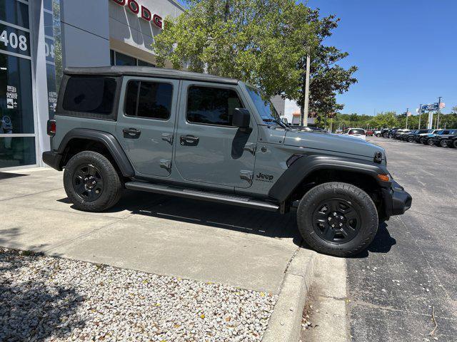 new 2025 Jeep Wrangler car, priced at $41,552