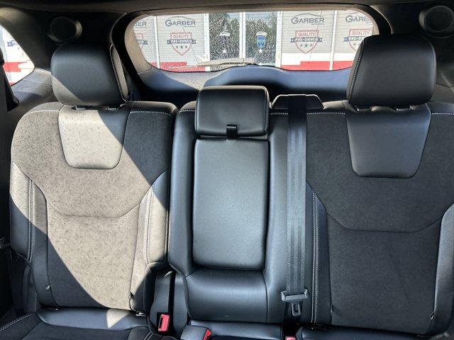 used 2022 Ford Edge car, priced at $31,495