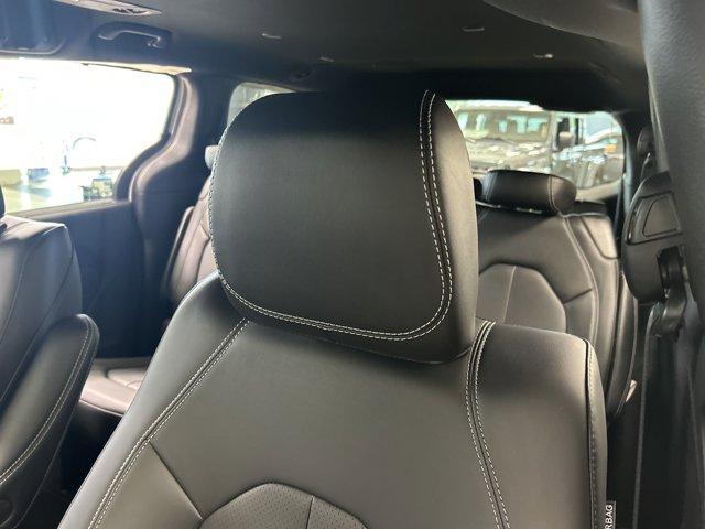 new 2025 Chrysler Pacifica car, priced at $43,567