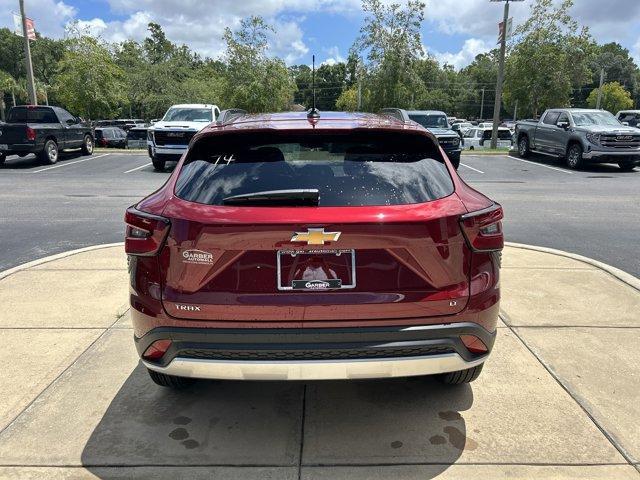 new 2025 Chevrolet Trax car, priced at $24,475