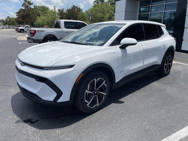 new 2025 Chevrolet Equinox EV car, priced at $33,790