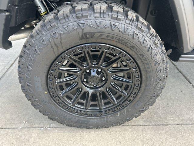 new 2025 Jeep Wrangler car, priced at $34,253