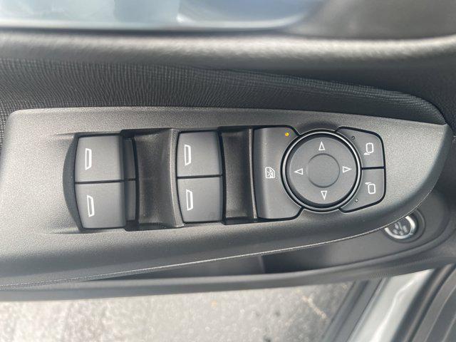 new 2025 Buick Envista car, priced at $26,144