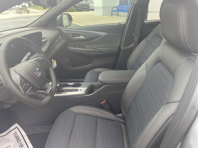 new 2025 Buick Envista car, priced at $26,144