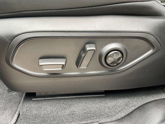 new 2025 Jeep Grand Cherokee L car, priced at $40,190