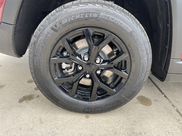 new 2025 Jeep Grand Cherokee L car, priced at $40,190