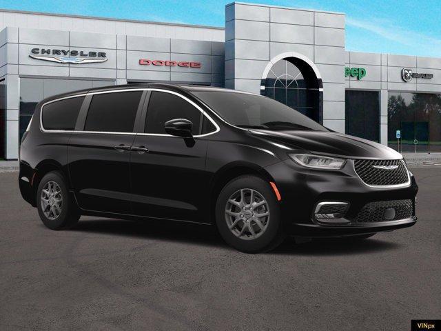 new 2025 Chrysler Pacifica car, priced at $45,725