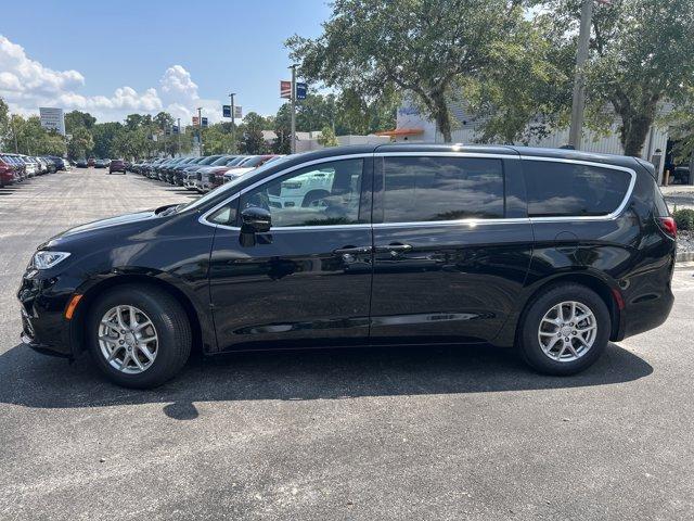 new 2025 Chrysler Pacifica car, priced at $37,482