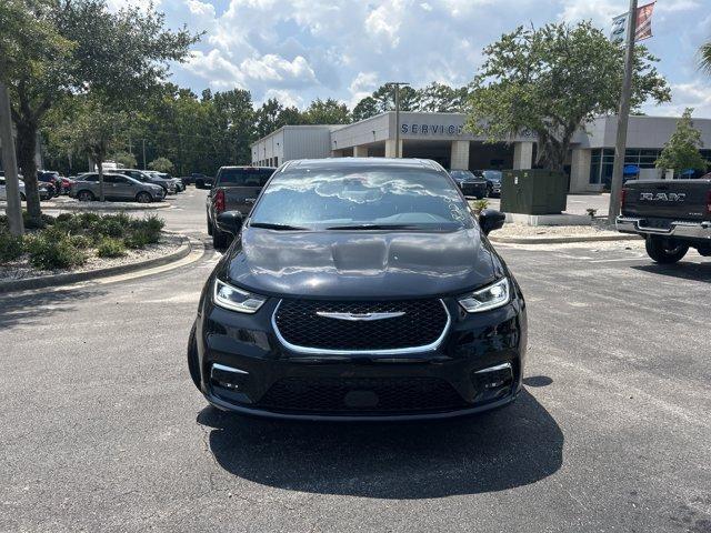 new 2025 Chrysler Pacifica car, priced at $37,482